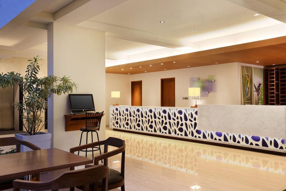 Zia Hotel Kuta Кута Экстерьер фото