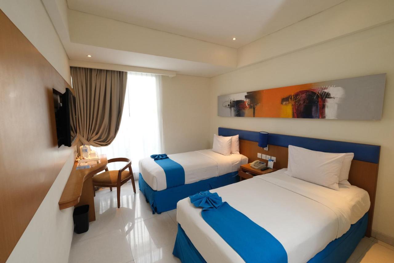 Zia Hotel Kuta Кута Экстерьер фото