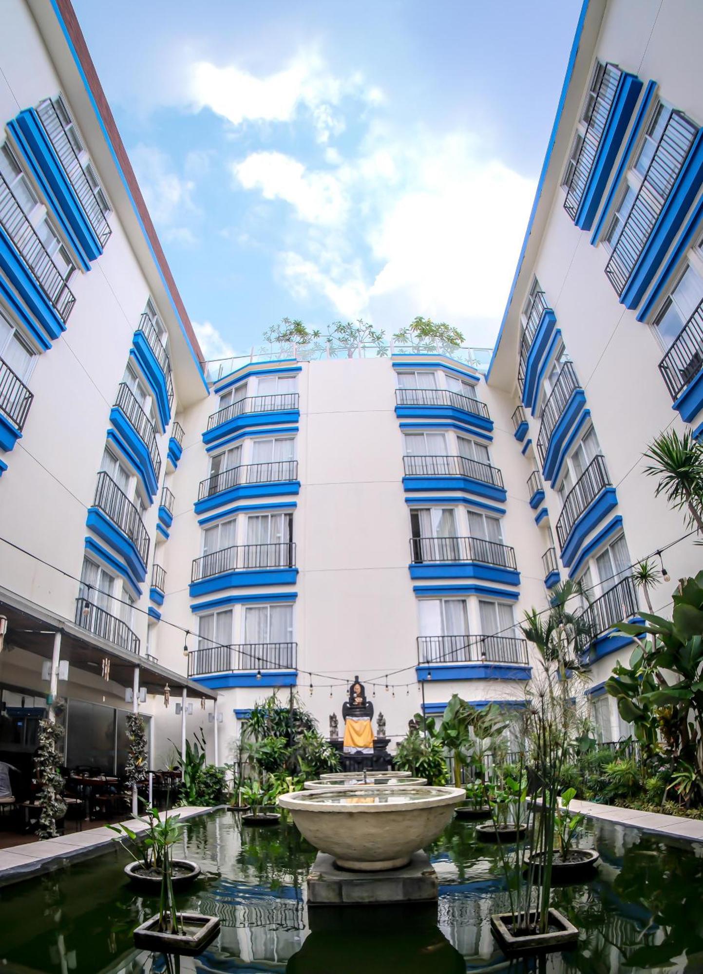 Zia Hotel Kuta Кута Экстерьер фото